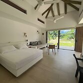 Yeguas V18 by Wynwood House