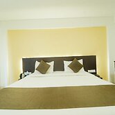 Hotel Raaya Regency