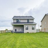4 Mi to Snake River: Family Home w/ Yard in Rigby