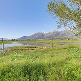 Sierra Nevada Mtn Views: Gardnerville Getaway