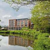 Student Only Riverside House