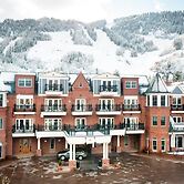 Aspen Mountain Residences Luxe 3 Bedroom Residence in Heart of Downtow