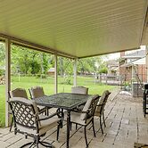 10 Mi to Dtwn Cincinnati: Home w/ Patio & Yard!