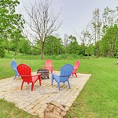 Walk to Saylors Lake: Townhome w/ Shared Perks!