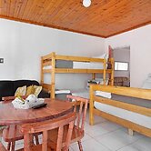 25 Jacaranda Lodge & Backpackers