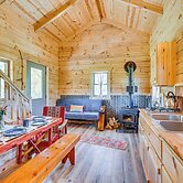 'fins & Flowers' Lewiston Cabin w/ Trout Fishing!