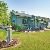 Hot Tub & Fire Pit: Rockbridge Getaway!