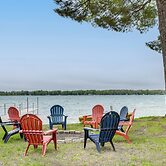 Fisher's Paradise: Lakefront Cottage in Baldwin!
