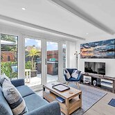 Garden Room With Parking By My Getaways