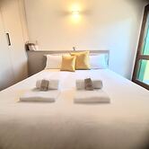 Modern Viggiù Suite Home