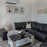 Phaedrus Living: Seaview Hilltop Maisonette