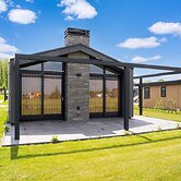 Tranquil Holiday Home With Views