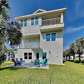 Atlantic Beach House by Distinctive Beach Rentals