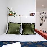 Stylish Brixton Hill Studio With Modern Charm