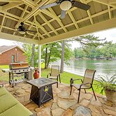 Waterfront Gem on Lake Martin w/ Kayaks & Dock!