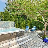 Near Solomons Island Boardwalk: Home w/ Hot Tub!