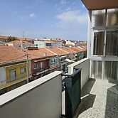 Light Spacious Almada Apartment