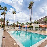 2 Mi to Galleta Meadows: Desert Golf Retreat!