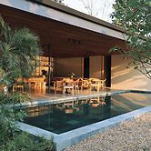 Va Riverside Retreat