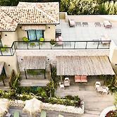 Maison Mahana