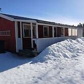 Cozy Cabin by Lake Gardsjon Lidsjoberg