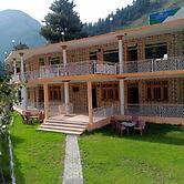 Hotel Pine Grove Naran