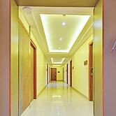 Hotel Mandovin Near Railway Station