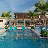 Sapphire Sands by Bay Gardens Resorts