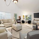 5 Bedroom Home With Firepit