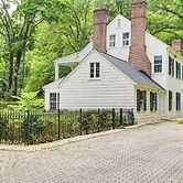16 Mi to Baltimore: Spacious Home in Owings Mills!