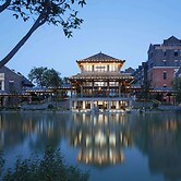 MOONRISE HOTELS & RESORTS