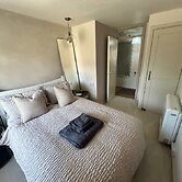 Cosy Chichester Apartment