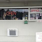 Holiday Motel by Belvilla Cleveland, TN