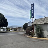 6 Rivers Motel Fortuna near Hwy 101