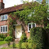 Newstead Farmhouse