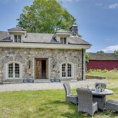 French Château Near Beaches, Mystic & Casinos!