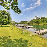 3 Mi to Seneca Lake: Couple's Apt w/ River Access