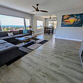 Panoramic Viewhouse Only 2-min Drive To Beach