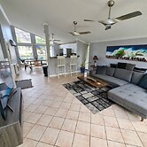 Topspots - Paradise Getaway 2-min Drive to Beach