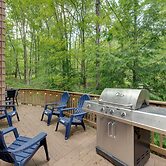 Game Room + Lake Access: Albrightsville Escape