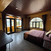 Phoenix Room