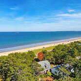 Beachfront and Only 30 Steps To Beach!