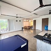 GoBravo 16 3BHK Farm with Pool & Lawn Sec150 Noida