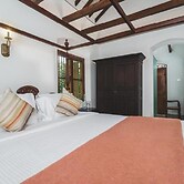 Kurundu Walawwa by The Clarks