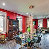 Walkable Neighborhood: Updated Morton Home!