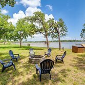 Waterfront Cedar Creek Lake Gem: Near Marina!