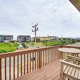 Walk to Beach + Restaurants: Outer Banks Retreat