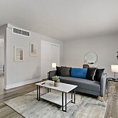 Skokie 1BR Gem - Davis