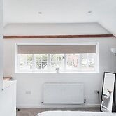 Cosy & Luxury 2BR Flat in Calverton