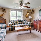 Pet-friendly Smithmill Retreat w/ Yard!